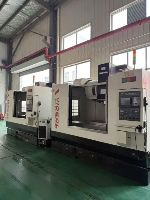 Used Yonghua 1060 Vertical Machining Center with Mitsubishi M 70 A