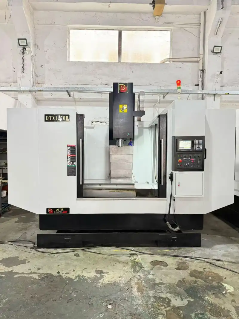 Used Dingtai 1270 Vertical Machining Center with Mitsubishi M 70 photo 1