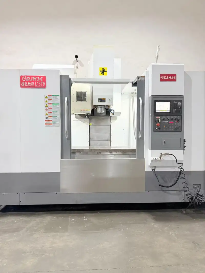 Used Jiehong V-1370 Vertical Machining Center with Mitsubishi M 80 photo 1