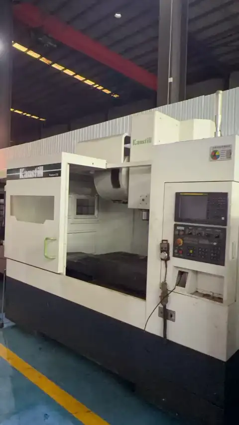 Centro de mecanizado vertical Qunzhi 1160 usado con FANUC Plus