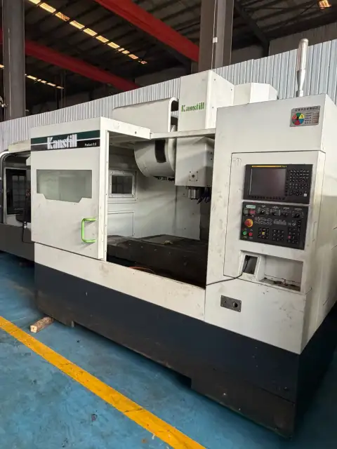 Centro de mecanizado vertical Qunzhi 1160 con el sistema de control FANUC más reciente