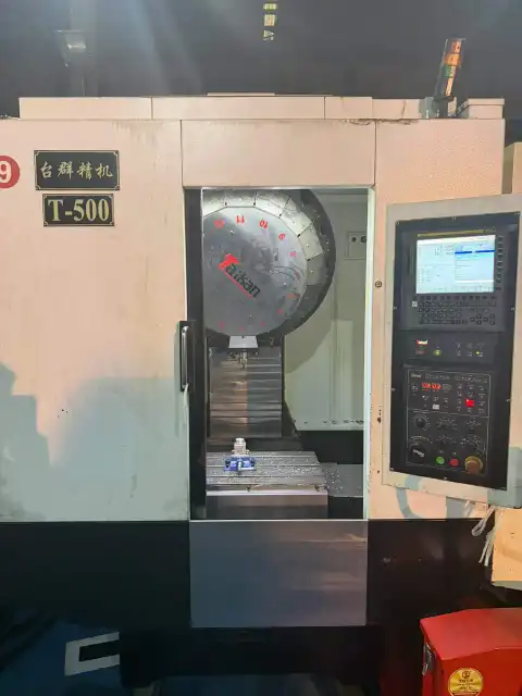 Used Taikan 500 Vertical Machining Center with FANUC