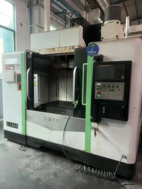 7 centros de mecanizado vertical Zhengyou 1170 usados para trabajo pesado con FANUC