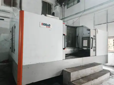 Fresadora CNC Houdao HD-H 1814 L usada con FANUC 0i-MF Plus (2022)