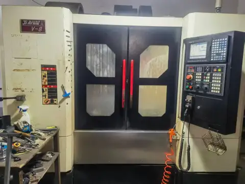 Used JiRFINE 850 Vertical Machining Center with Mitsubishi M 70