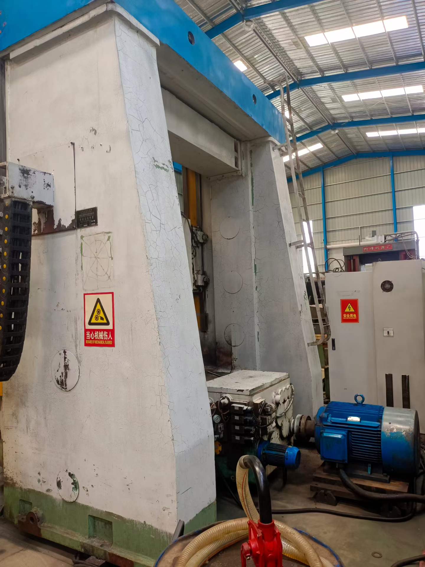 Used Wuhu Hengsheng 2.5 m CNC Vertical Lathe photo 3