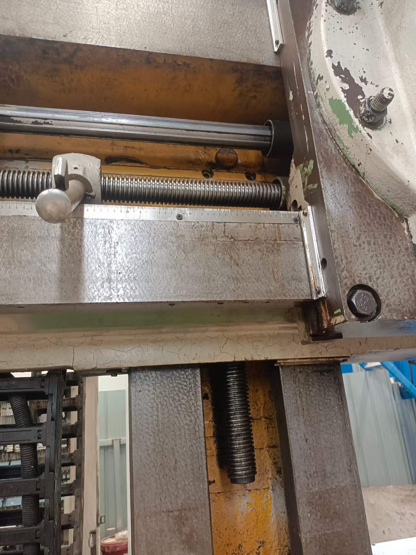 Used Wuhu Hengsheng 2.5 m CNC Vertical Lathe photo 5