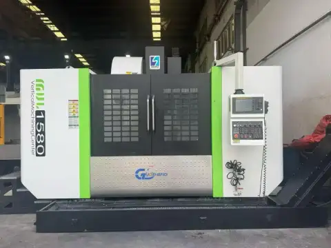 Centro de mecanizado vertical Guosheng 1580 usado con FANUC – Solo 700 horas