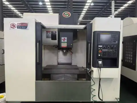 Centro de mecanizado vertical Huaji 850 de 2022 con FANUC Plus