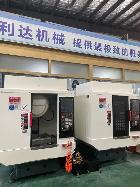 Centro de mecanizado usado JiRFINE T 5 A con control FANUC Plus