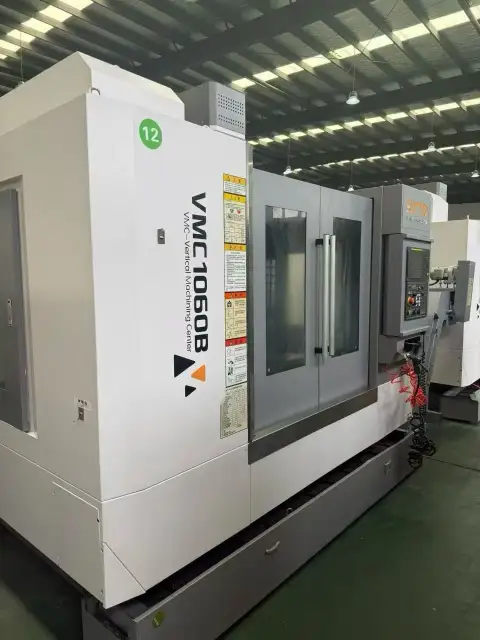 مركز تصنيع رأسي ثقيل Xinnuo 1060 B مع FANUC Plus