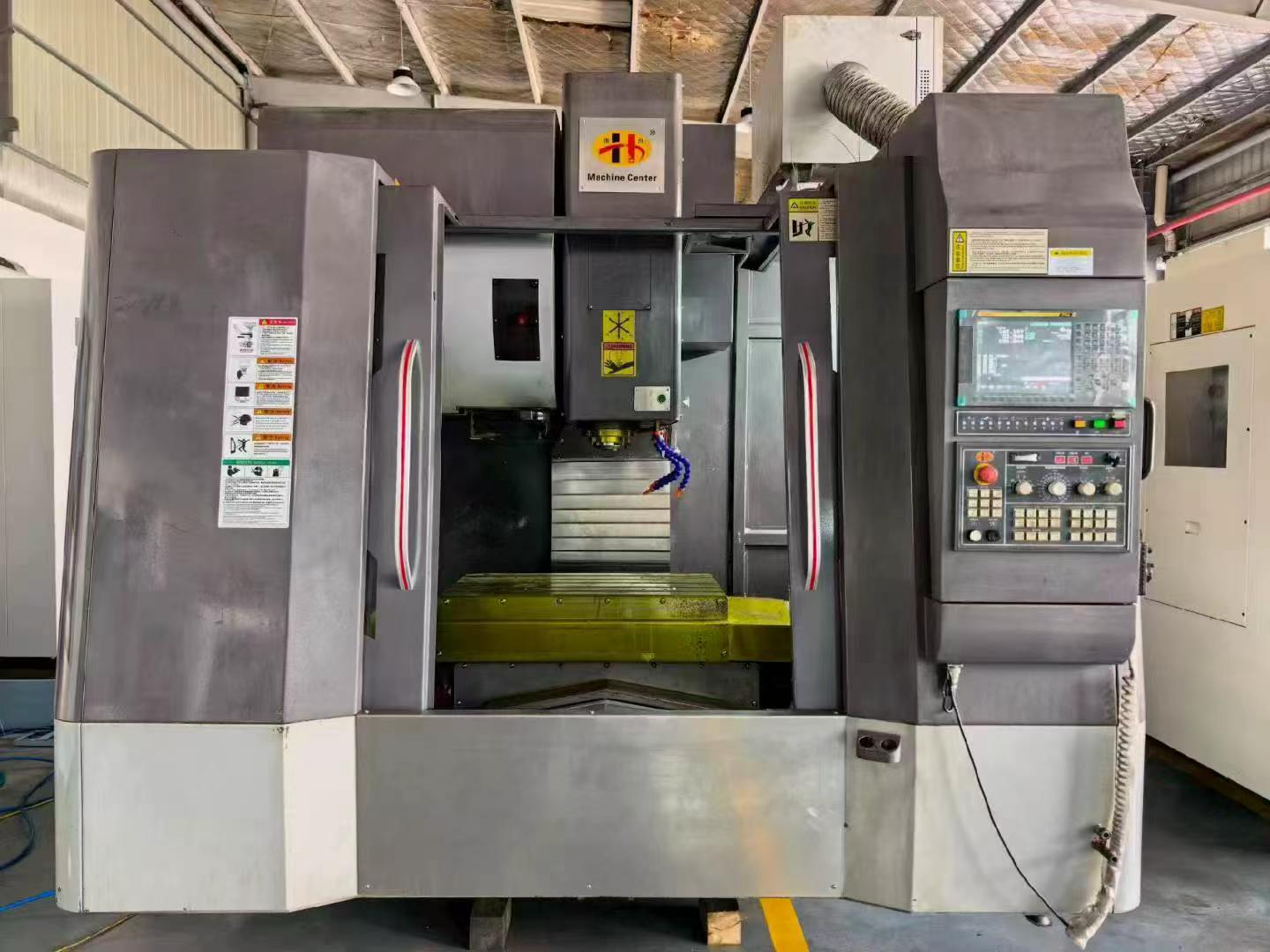 Used Hengxu 850 Vertical Machining Center with FANUC 0i-MF Plus photo 2