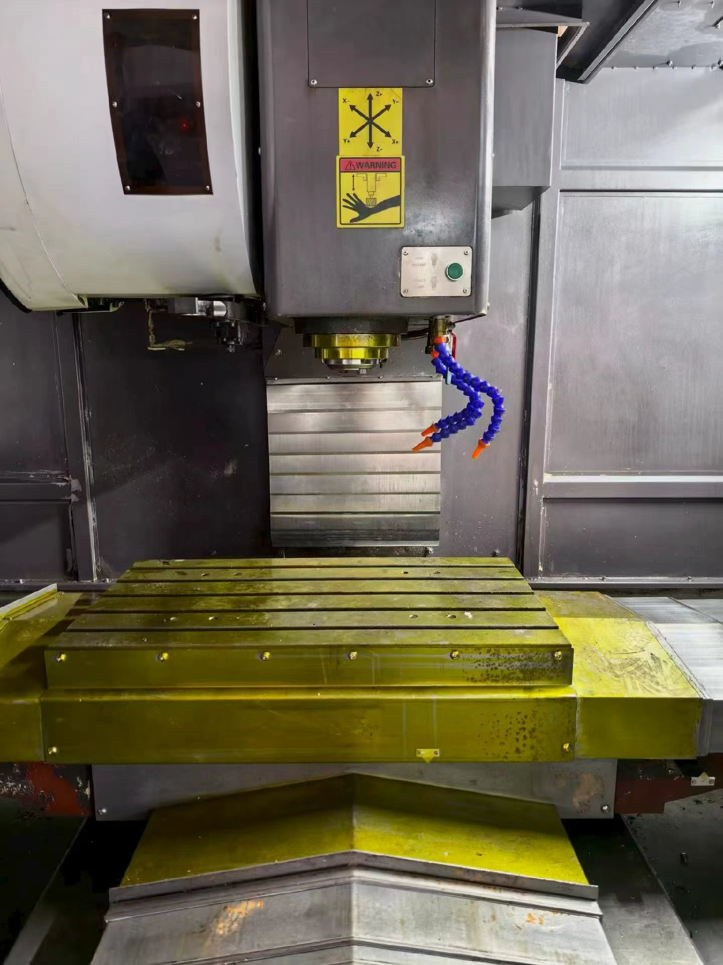 Used Hengxu 850 Vertical Machining Center with FANUC 0i-MF Plus photo 5