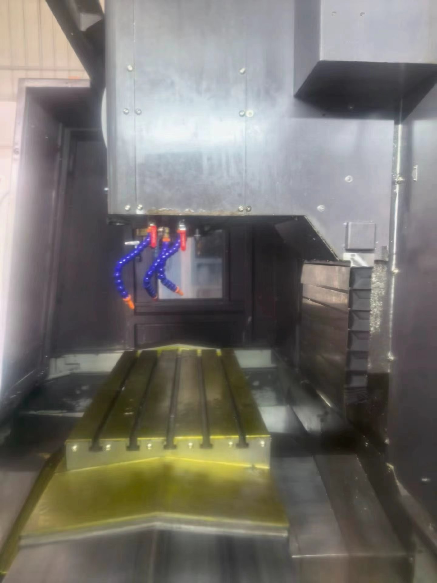 Used Hengxu 850 Vertical Machining Center with FANUC 0i-MF Plus photo 6