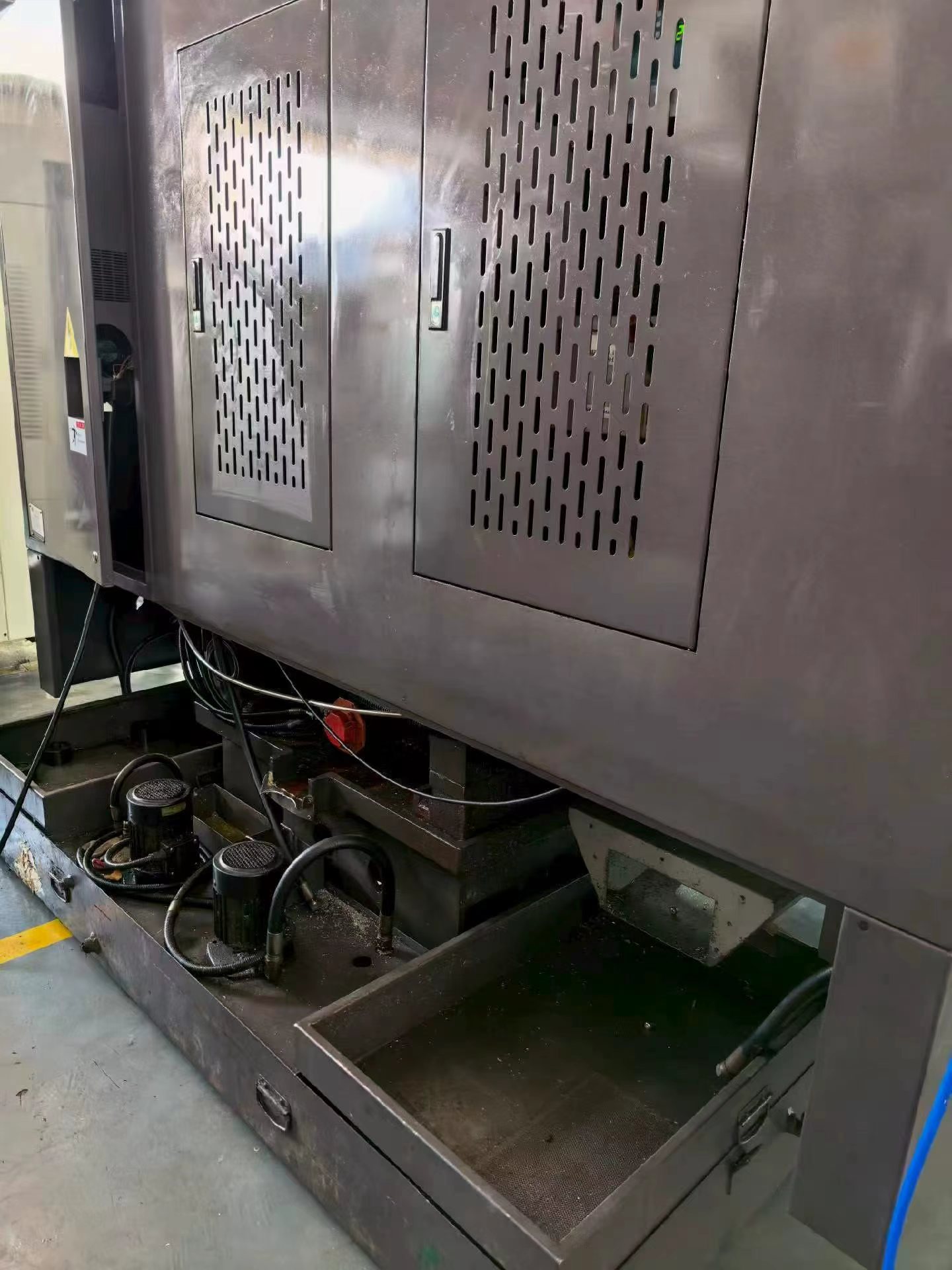 Used Hengxu 850 Vertical Machining Center with FANUC 0i-MF Plus photo 8