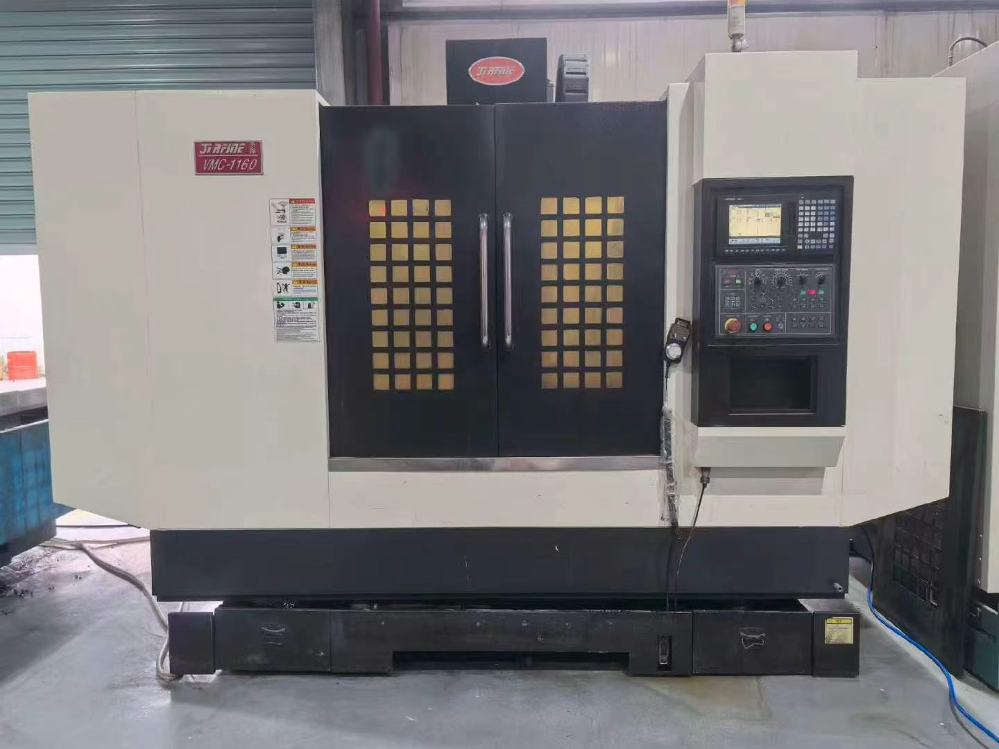 Used JiRFINE VMC-1160 Vertical Machining Center with Mitsubishi photo 2