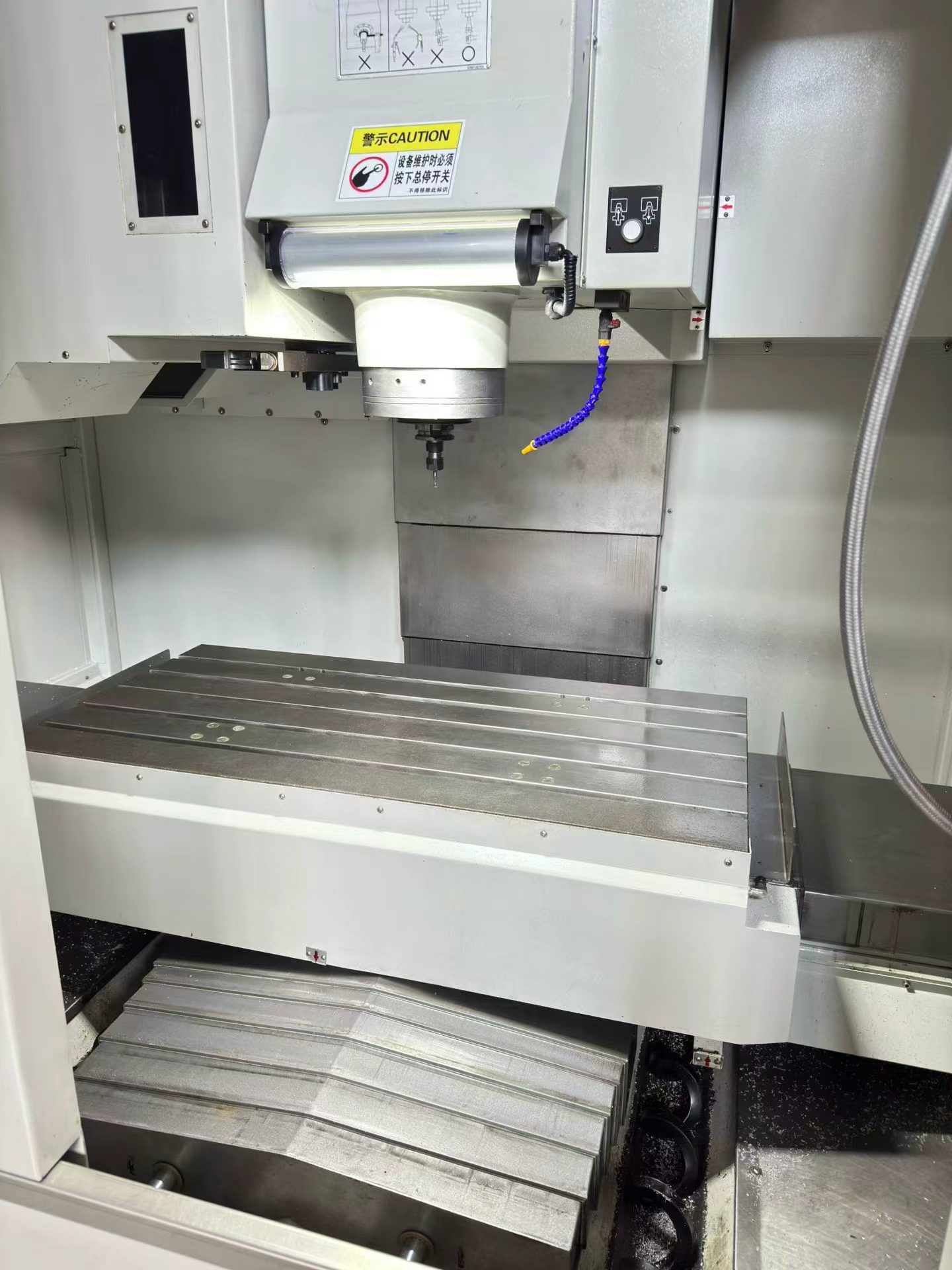 Quaser MV-184 D Vertical Machining Center with FANUC 0i-MF – 2 Units Available photo 4