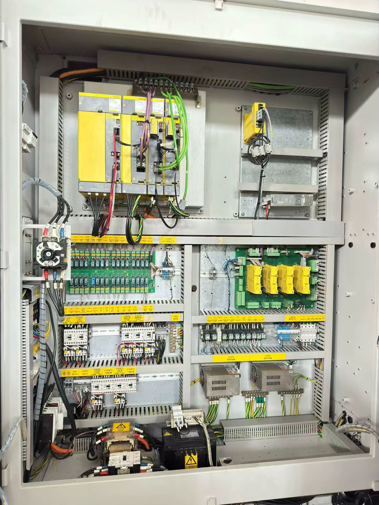 Quaser MV-184 D Vertical Machining Center with FANUC 0i-MF – 2 Units Available photo 6