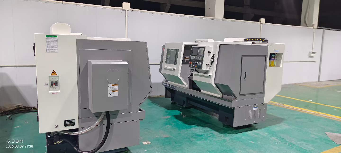 High-quality 5085 CNC lathe with 3-stage gear + servo spindle and GSK 980 TDi photo 3