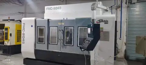 Used Fukuda FMC 2045 Machining Center with Mitsubishi M 80