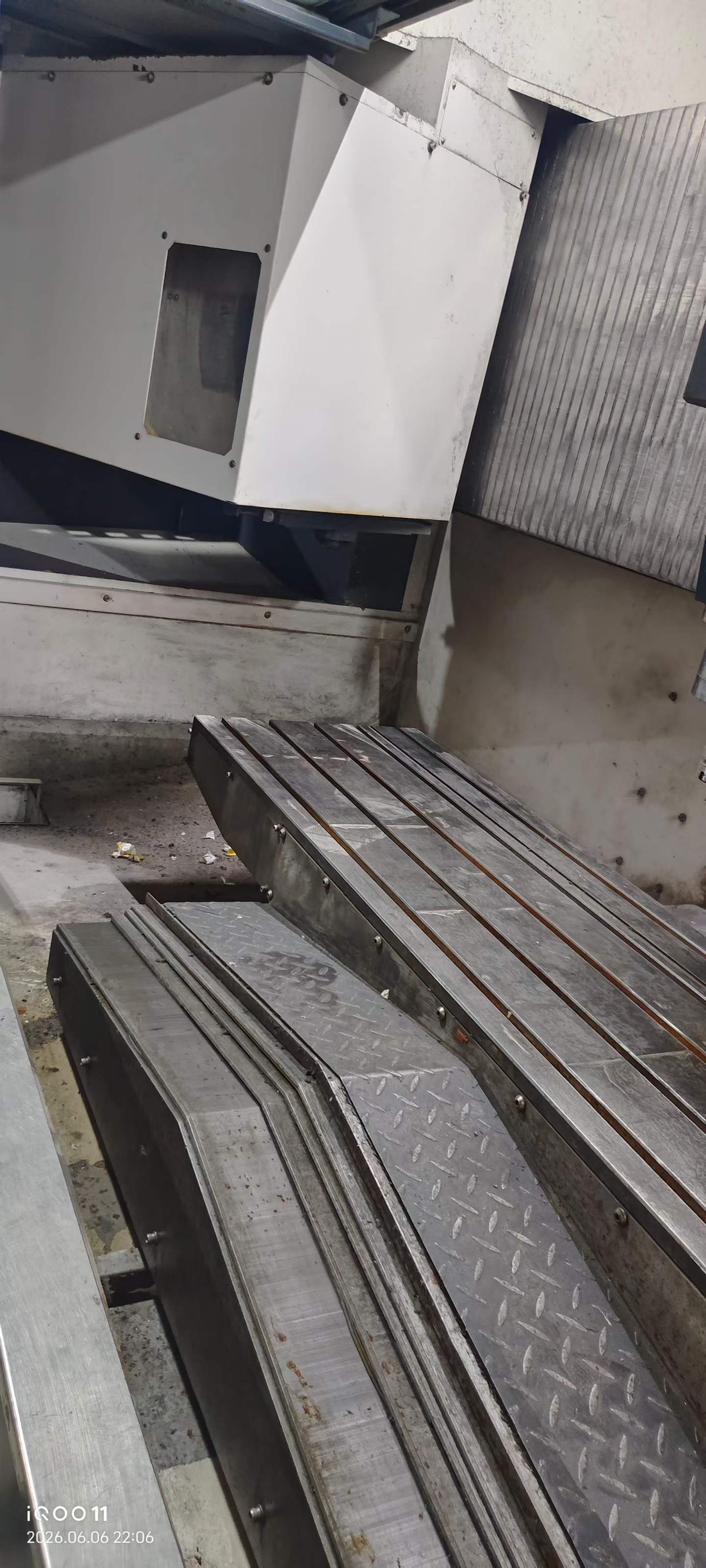 Used Fukuda FMC 2045 Machining Center with Mitsubishi M 80 photo 8