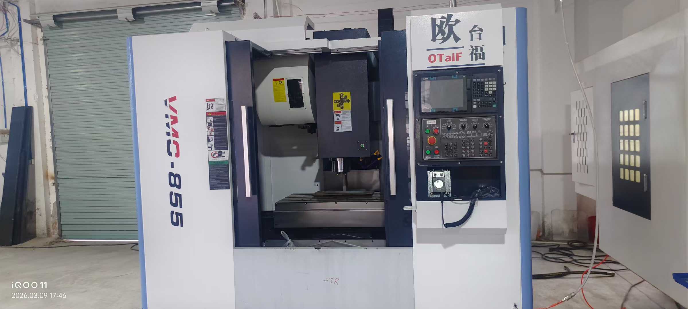Brand New Unused Heavy-Duty 855 Vertical Machining Center with Mitsubishi M 80