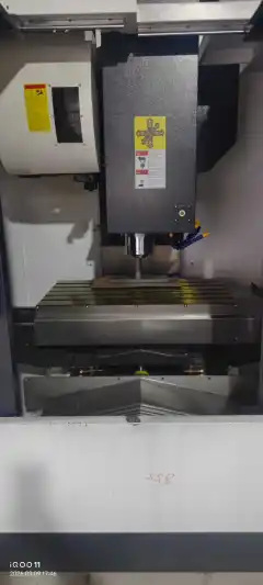 Brand New Unused Heavy-Duty 855 Vertical Machining Center with Mitsubishi M 80 photo 2