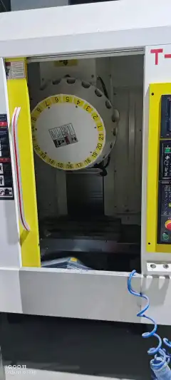 Used T 600 S Drilling and Tapping Center with Mitsubishi M 80 photo 3