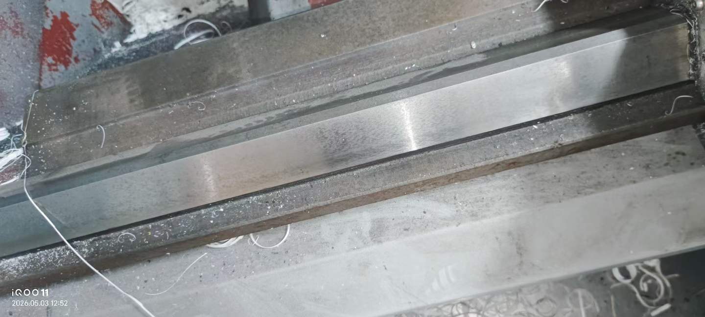 Used Shenyang CK 61100 x 2000 CNC Lathe with GSK 980 TDi photo 7