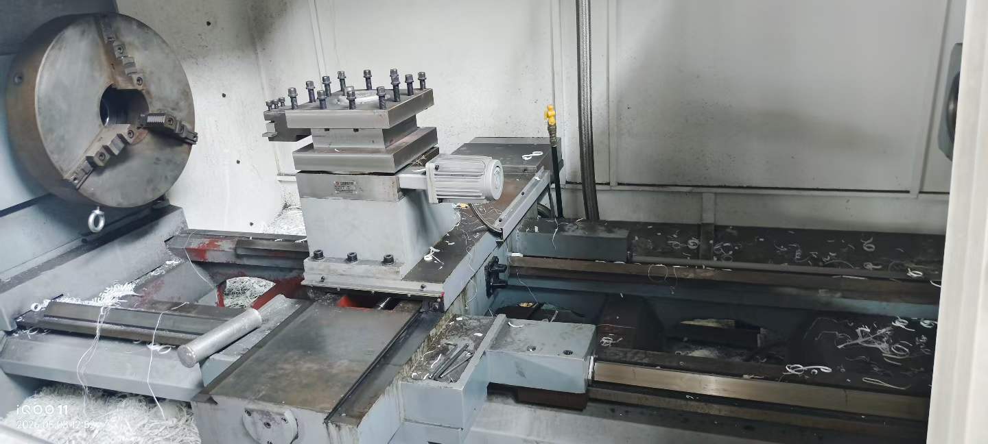 Used Shenyang CK 61100 x 2000 CNC Lathe with GSK 980 TDi photo 8