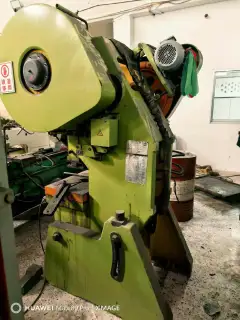 Used Yangli 25-Ton Punch Press photo 4