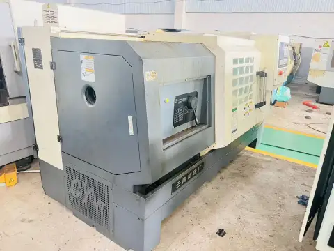 مخرطة CNC Yunnan CY-K 6150 B مستعملة