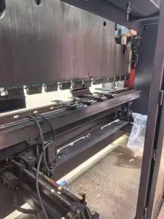 2022 DNE Electro-Hydraulic 4+1 CNC Press Brake 100 Ton x 3.1 m Used photo 5