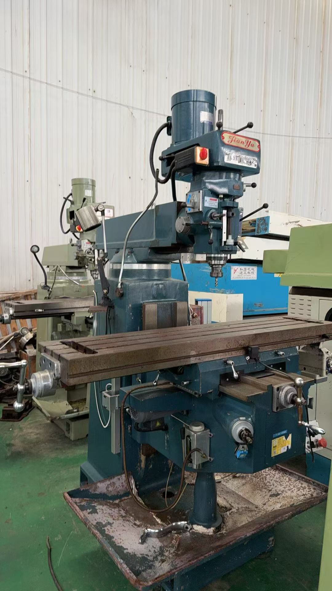 Used JianYa No. 6 Conventional Milling Machine photo 3
