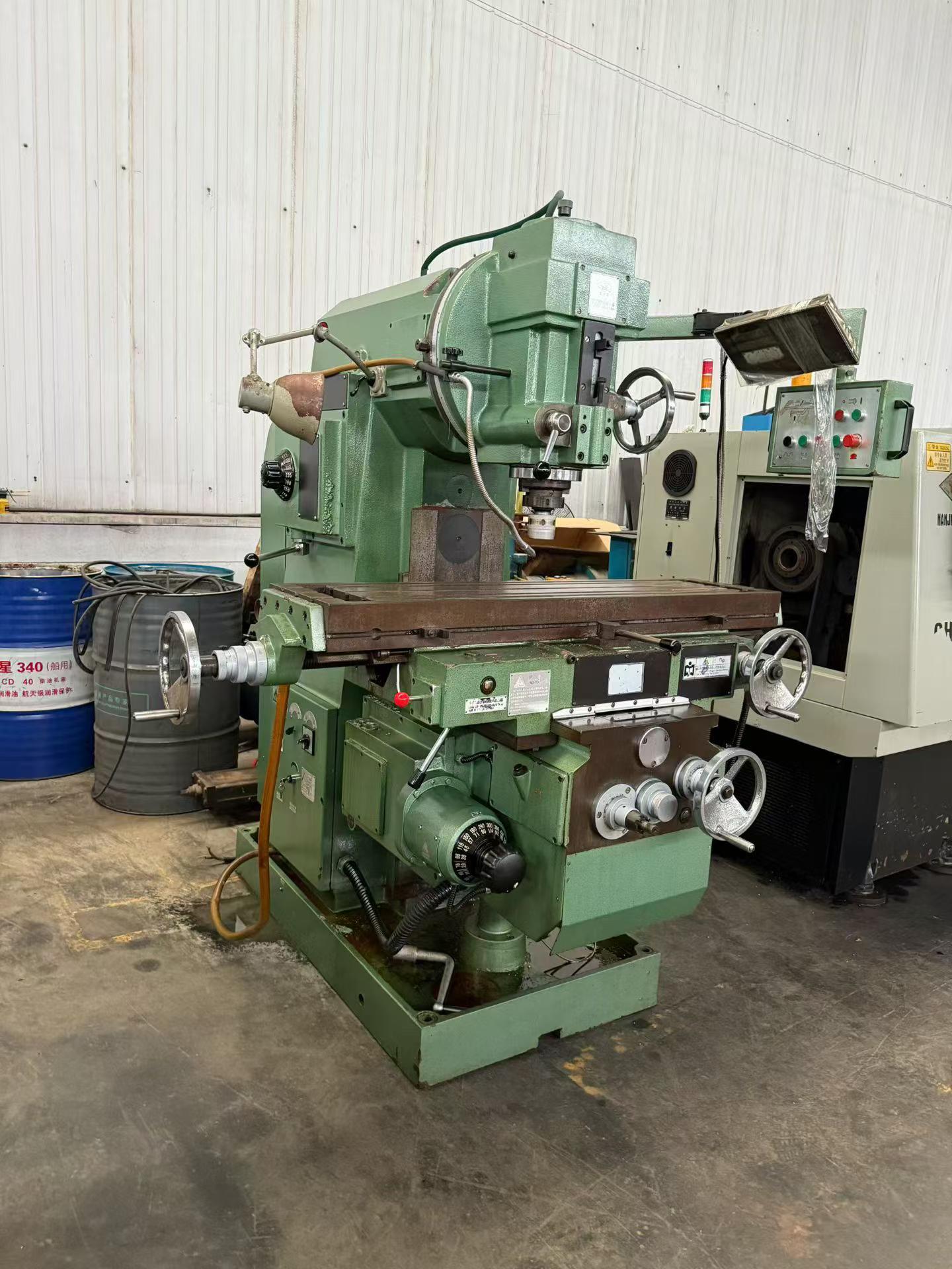 Used Wannan 5032 Conventional Milling Machine with DRO