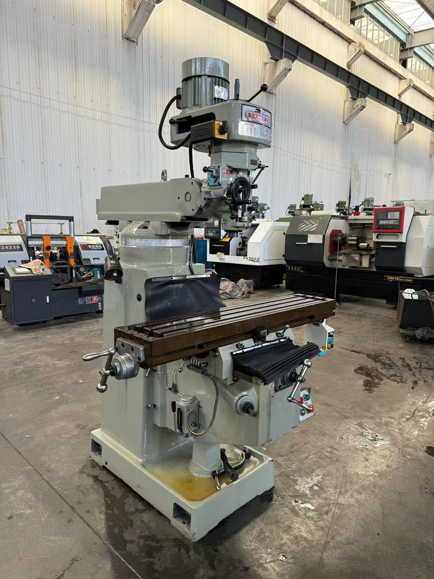 Used WING TAI No. 4 Conventional Milling Machine photo 2