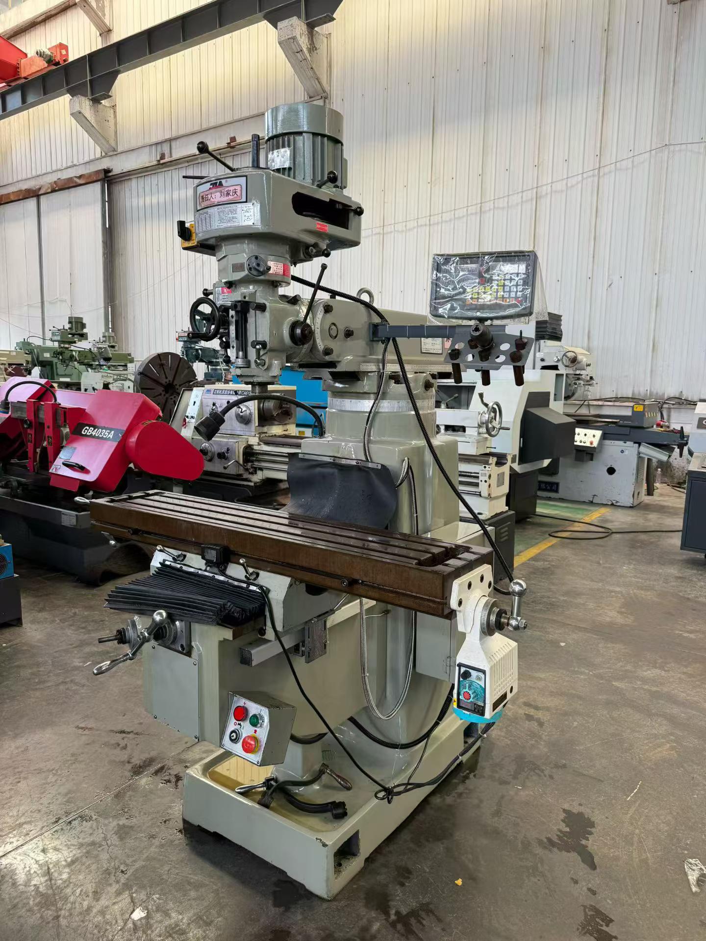 Used WING TAI No. 4 Conventional Milling Machine photo 3