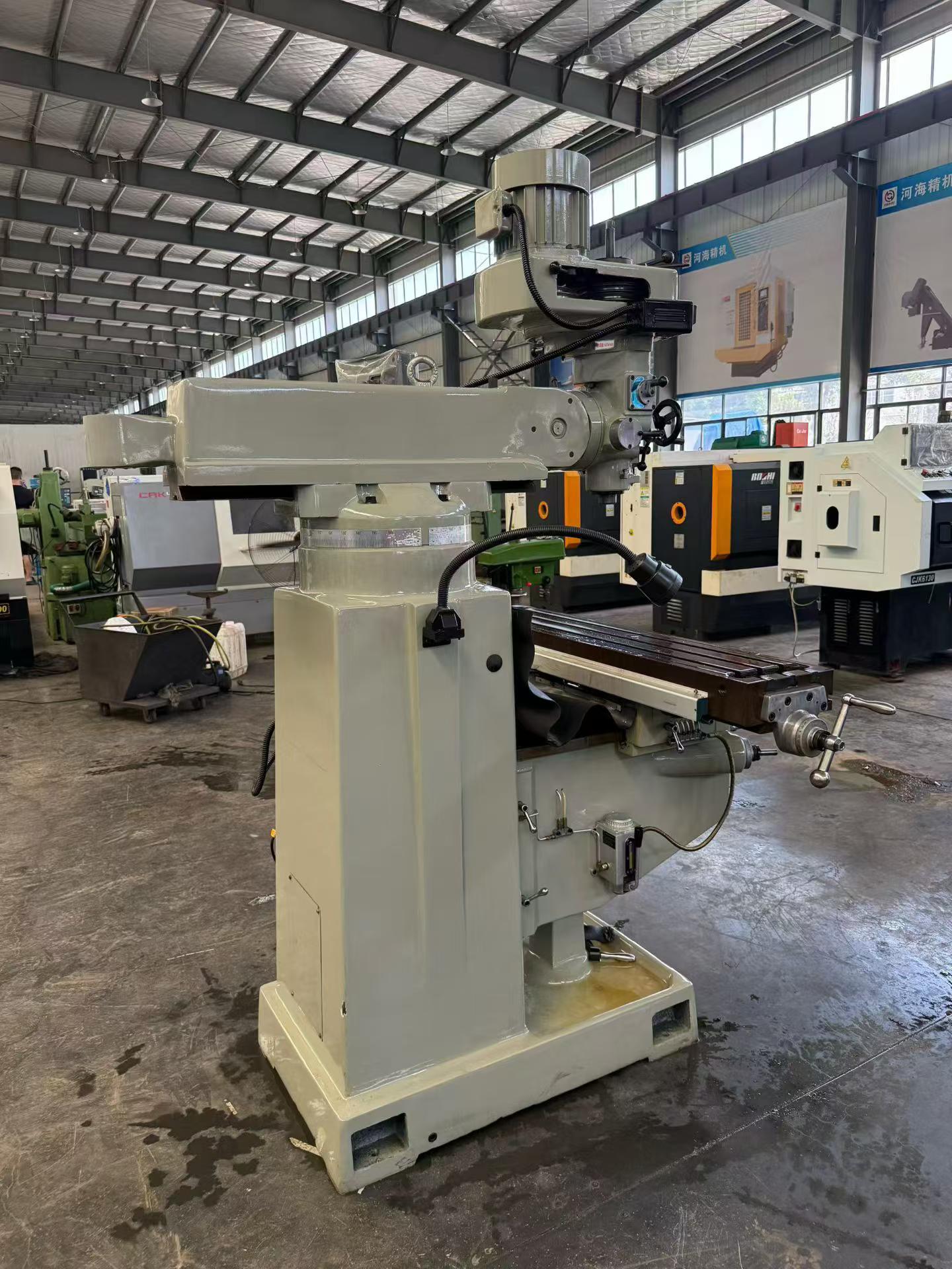 Used WING TAI No. 4 Conventional Milling Machine photo 4