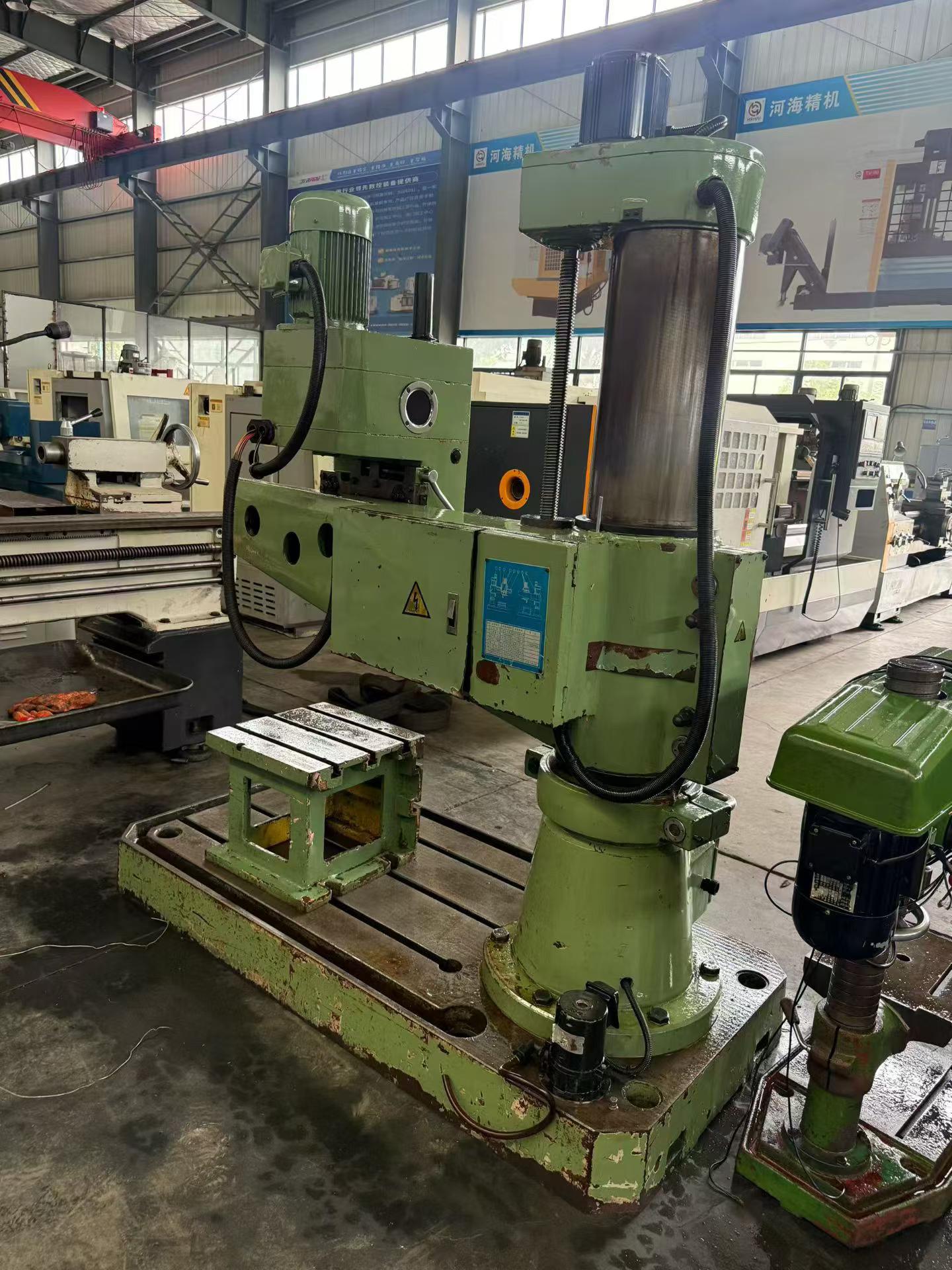 Used Zhongjie 3040 Radial Drilling Machine photo 3