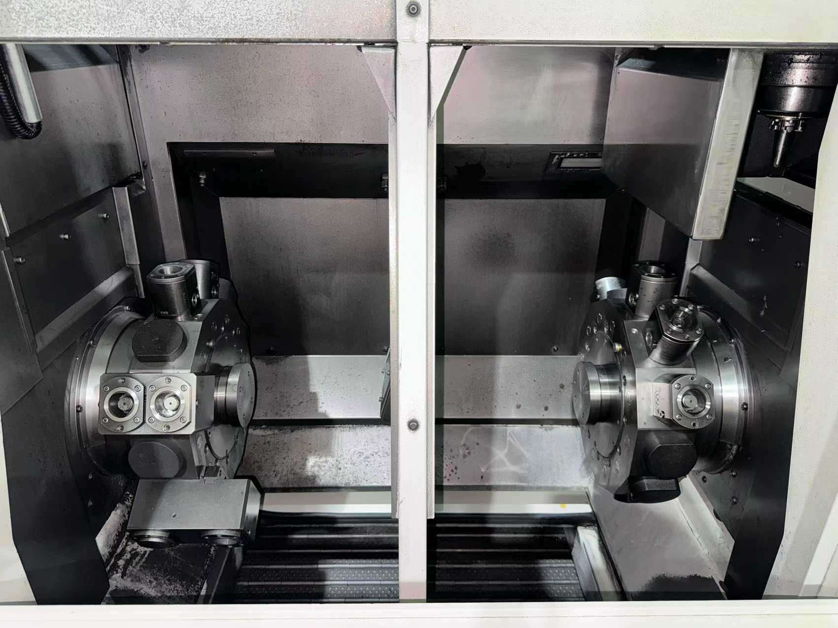 Used EMAG VL 150 DUO Dual-Spindle CNC Vertical Pick-Up Lathe photo 3