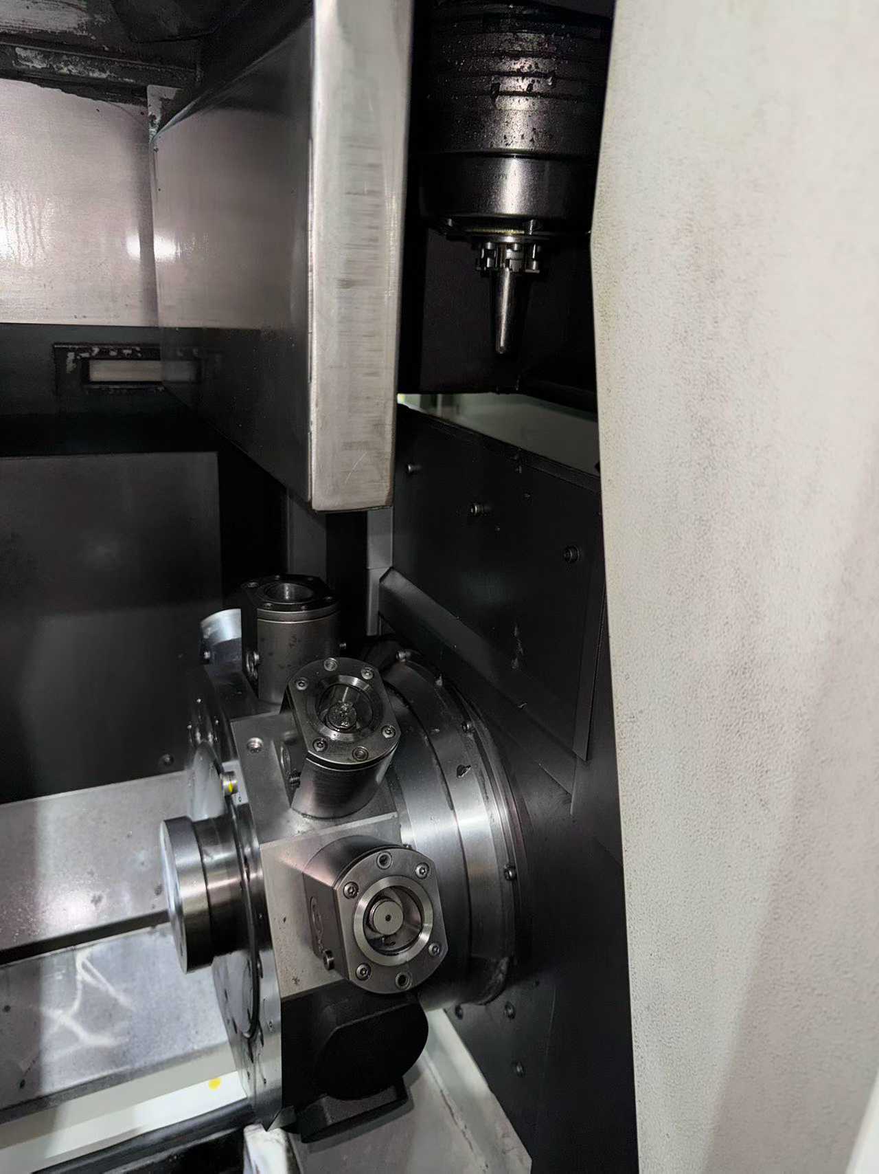 Used EMAG VL 150 DUO Dual-Spindle CNC Vertical Pick-Up Lathe photo 4