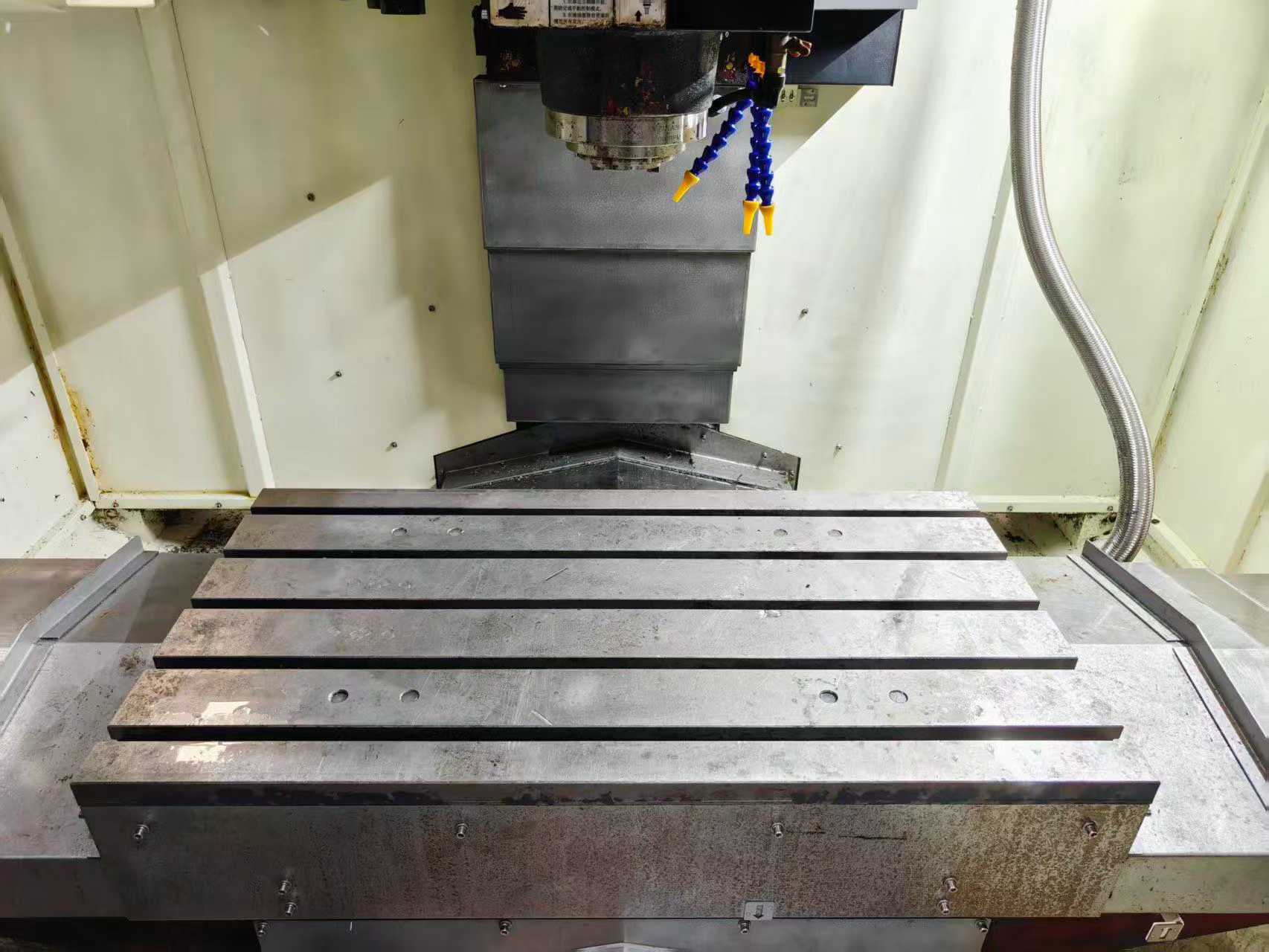 Used 2023 JiRFINE VH-85 Vertical Machining Center with FANUC 0i-MF Plus photo 7