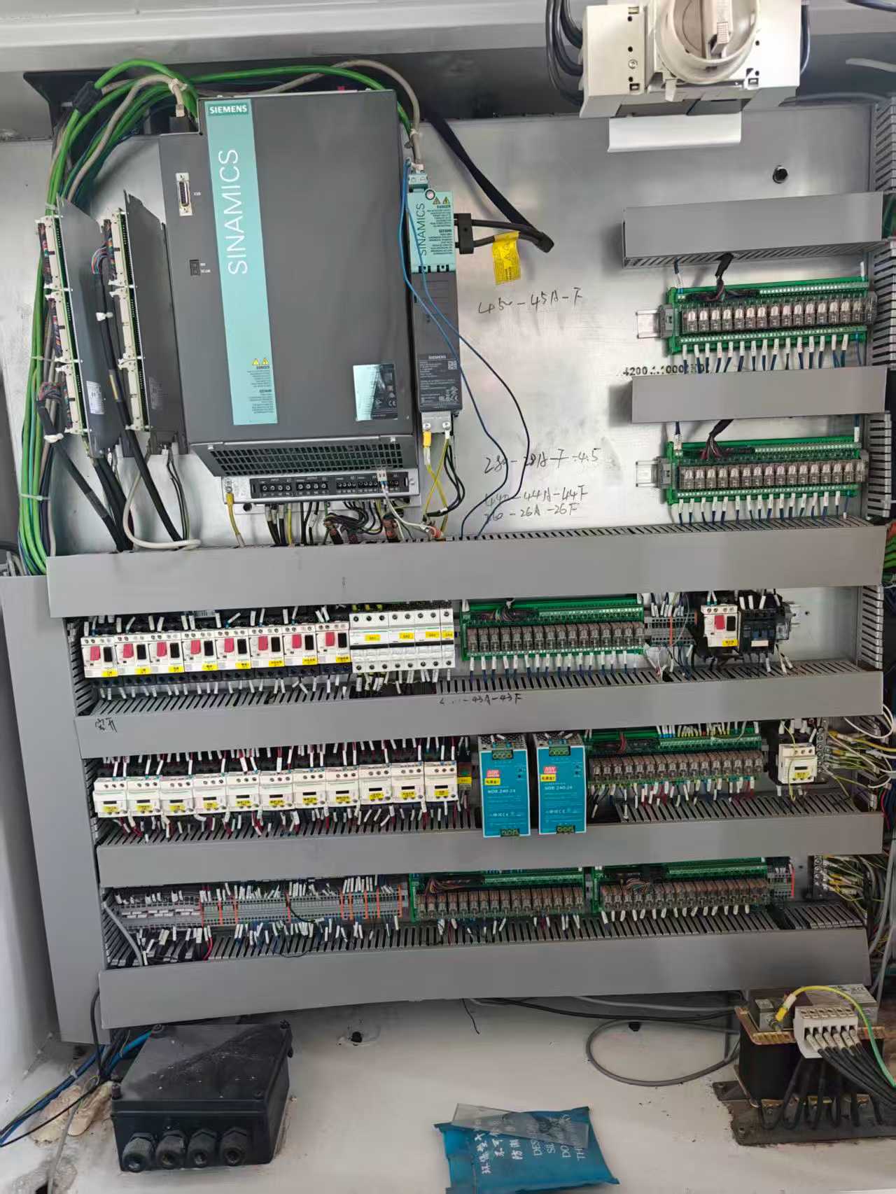 Used Puladi PHA 3020 Gantry Machining Center with Siemens Control photo 8