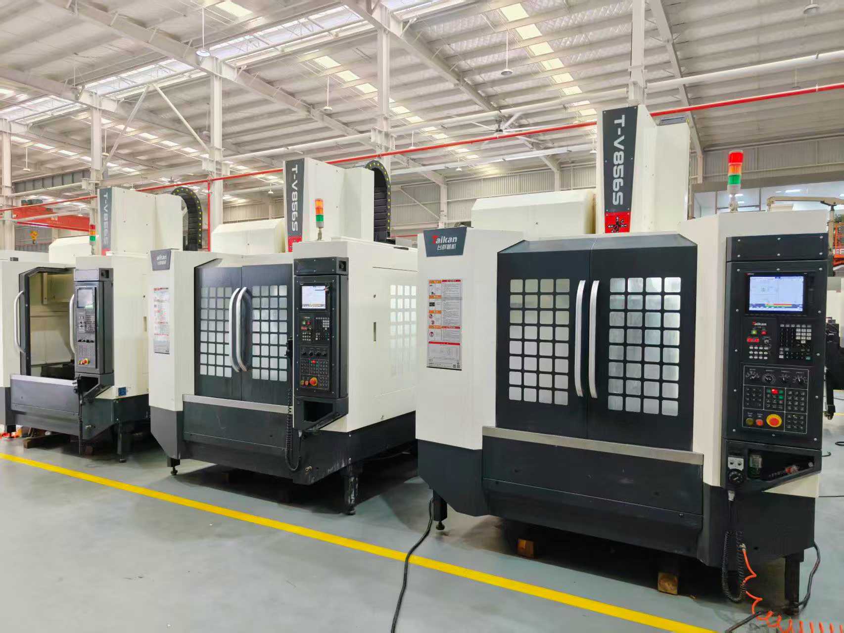 Used Taikan 856 S Vertical Machining Center with Mitsubishi M 80
