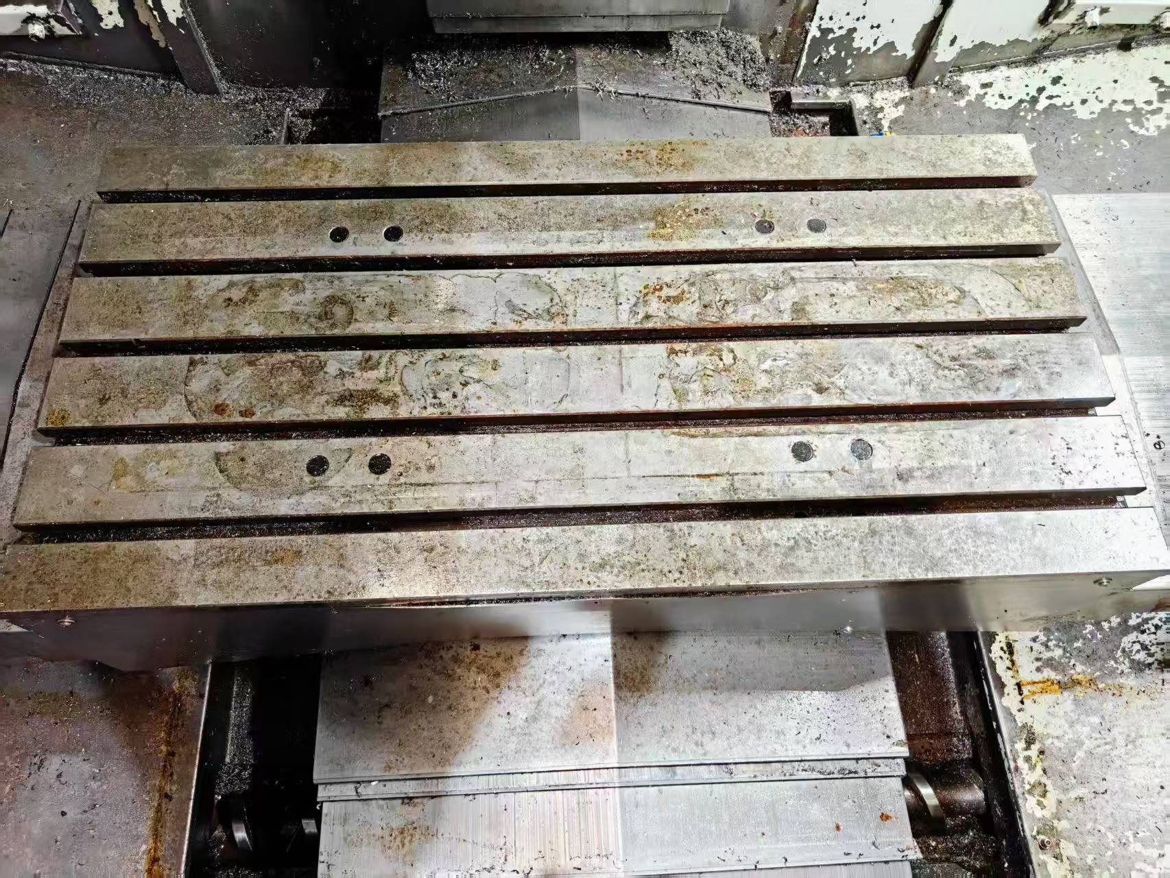 Two Used 2014 Daqiao 1055 Machining Centers with FANUC 0i-MD photo 5