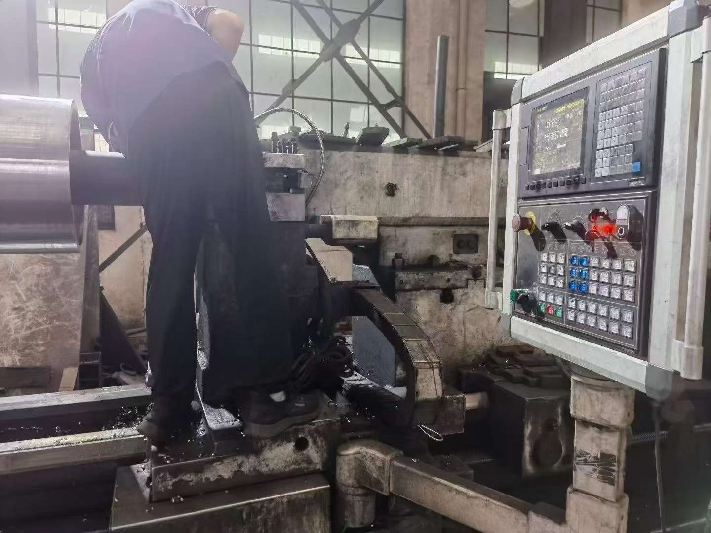 Used Anyang CK 61160 X 10 CNC Lathe with KND Control System photo 2