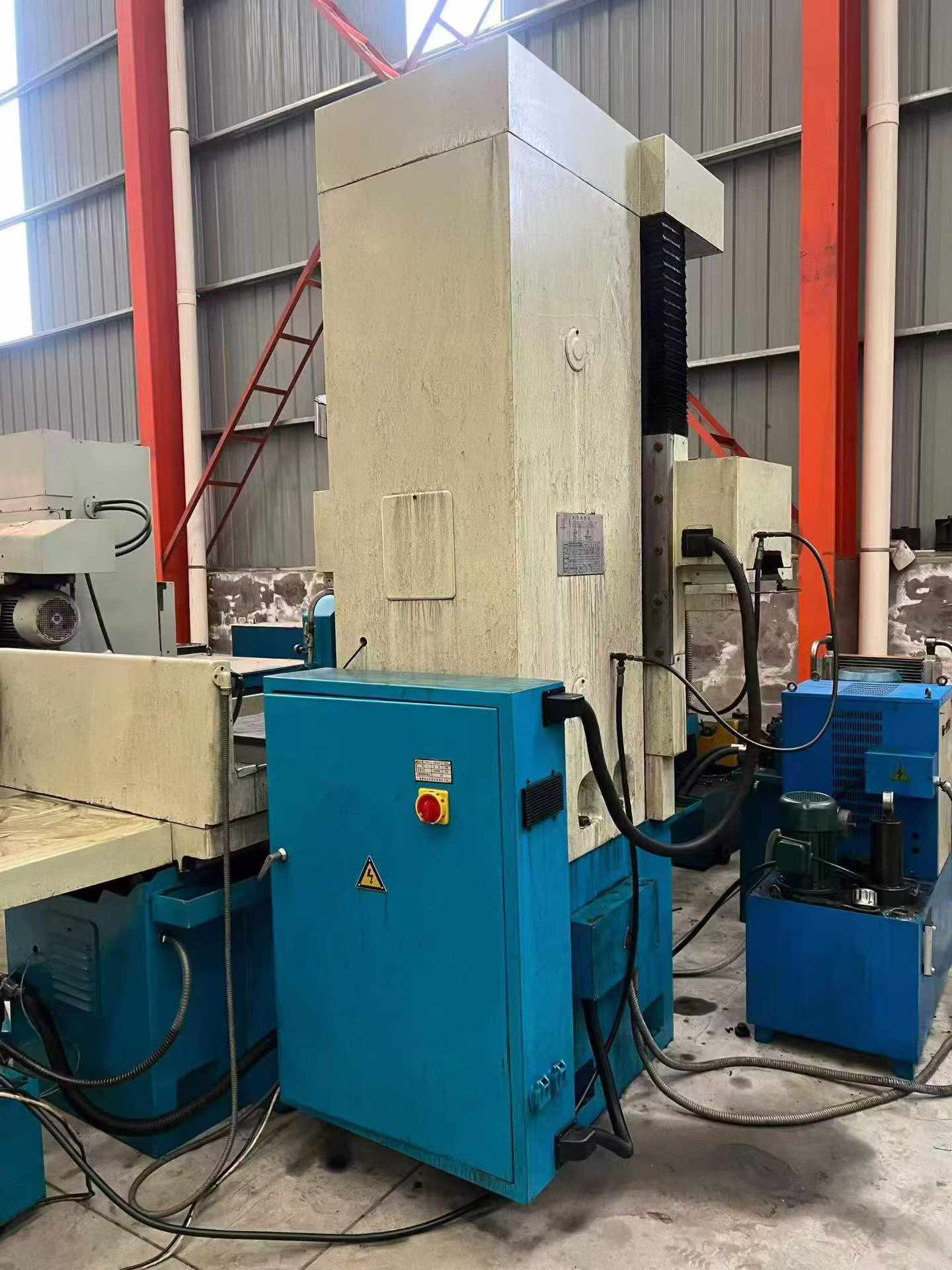 Used Guibei 7180/1.6 m Surface Grinding Machine photo 4