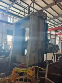 Premium Used Qingdao Yongli 5225 Vertical Lathe photo 7
