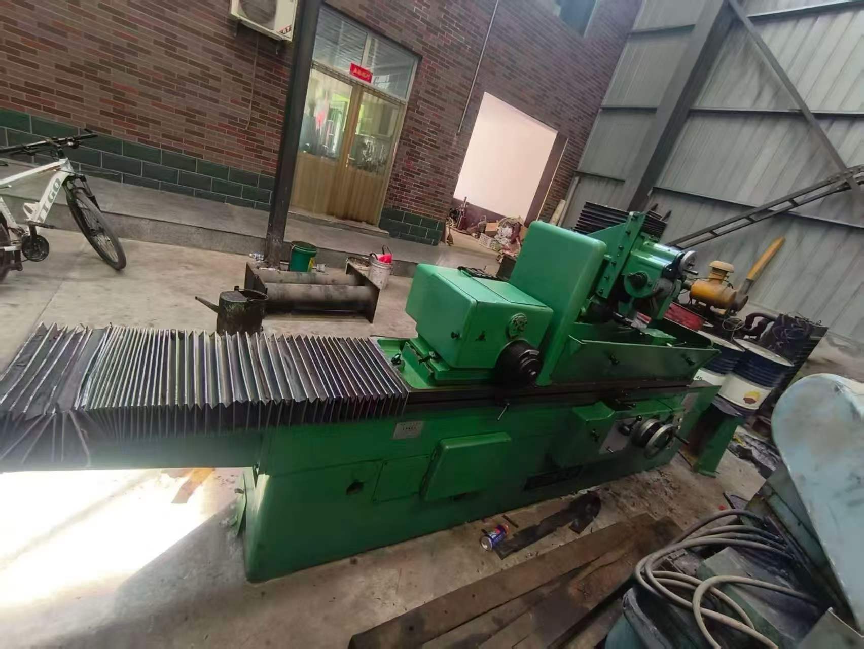 Used Shanghai M 8612 A/1 m Spline Shaft Grinder
