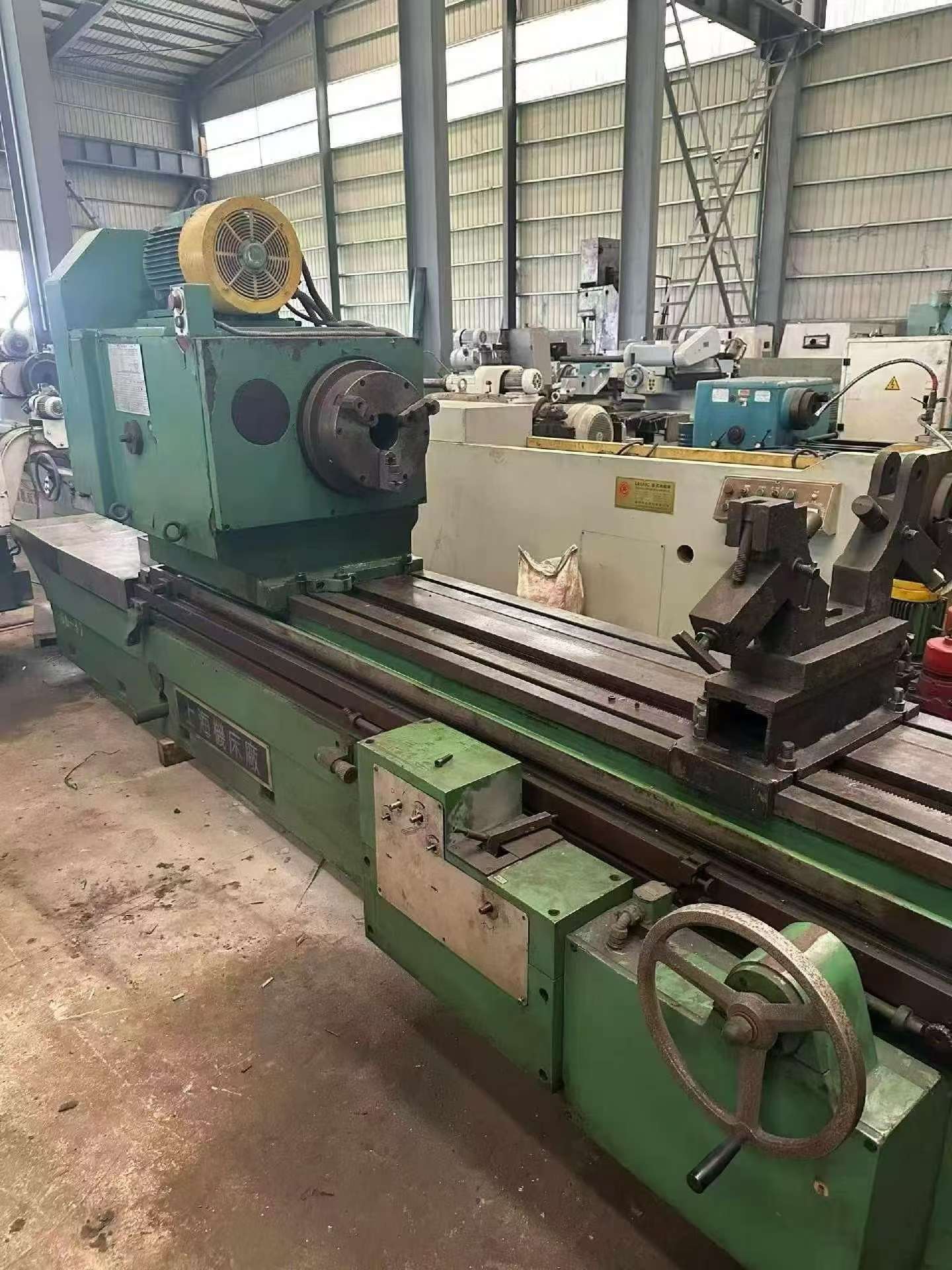 Used Shanghai 124 Deep Hole Internal Grinder photo 3